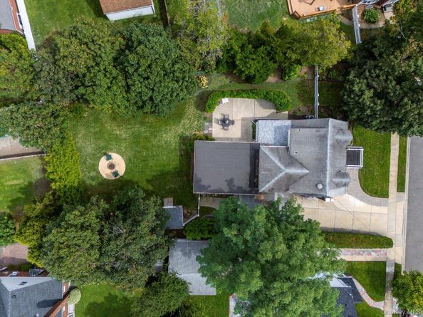 33 Purdy Court S, Rockville Centre NY 11570
