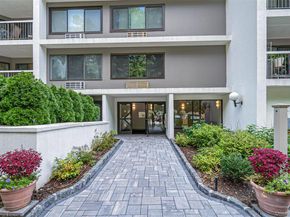 300 High Point Drive PH4, Hartsdale NY 10530