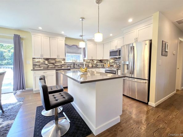 8 Heather Court, Middle Island NY 11953