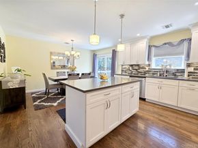 8 Heather Court, Middle Island NY 11953