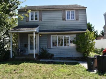 2462 Marine Place