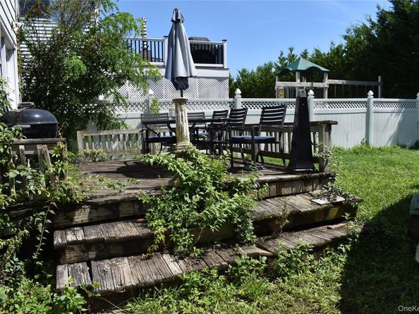 2462 Marine Place, Bellmore NY 11710