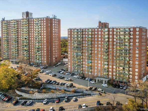 1841 Central Park Avenue 4K, Yonkers NY 10710