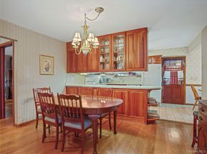 406 Warren Avenue, Hawthorne NY 10532