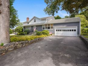 406 Warren Avenue, Hawthorne NY 10532