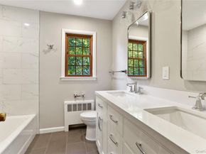 406 Warren Avenue, Hawthorne NY 10532