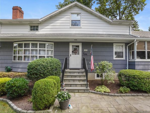 406 Warren Avenue, Hawthorne NY 10532