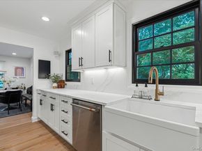 25 Ramapo Trail, Harrison NY 10528