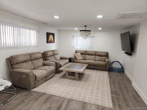 111 Blacksmith Road E, Levittown NY 11756