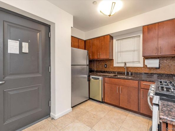 40-38 194th Street 1A, Flushing NY 11358