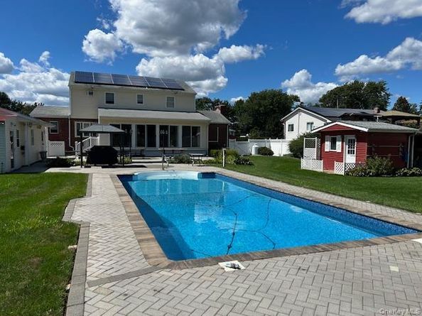1645 Lincoln Avenue, Bohemia NY 11716