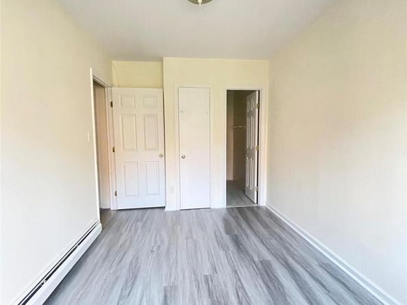 144-48 Roosevelt Avenue 3B, Flushing NY 11354