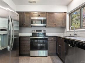 144 Stone Meadow, South Salem NY 10590