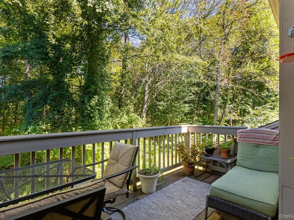 144 Stone Meadow, South Salem NY 10590