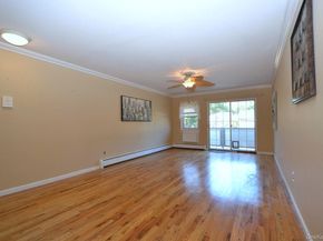 11 Glen Hollow Drive D15, Holtsville NY 11742