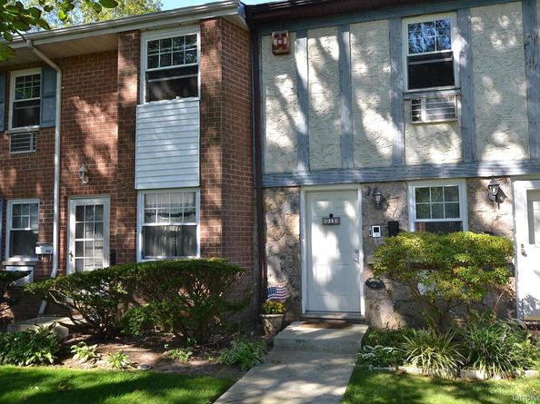 11 Glen Hollow Drive D15, Holtsville NY 11742