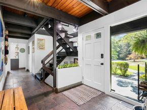 14 Leatherstocking Lane, Mamaroneck NY 10543