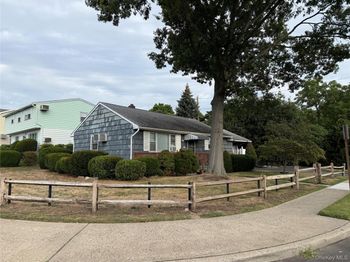 30 Bloomingdale Road