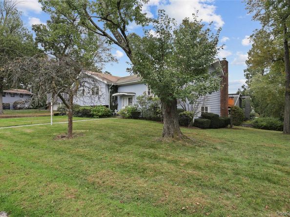 2 Willa Way, Eastchester NY 10709