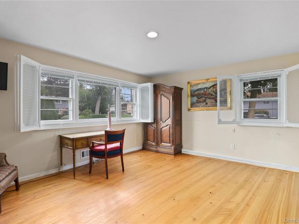 2 Willa Way, Eastchester NY 10709