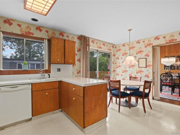2 Willa Way, Eastchester NY 10709