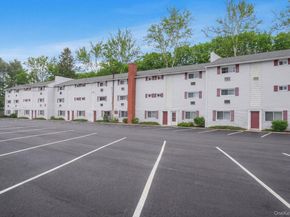 10 Smithtown Boulevard 6A, Smithtown NY 11787