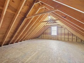 63 Pinedale Avenue, Farmingville NY 11738