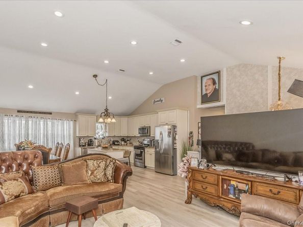 4460 Merrick Road, Massapequa NY 11758