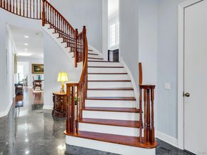 58 Stone Hill Drive S, Manhasset NY 11030