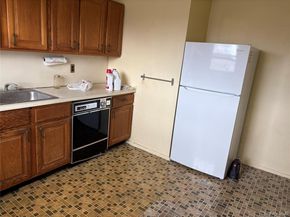 74-81 220th Street 2, Bayside NY 11364