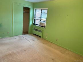 74-81 220th Street 2, Bayside NY 11364