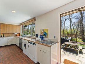 98 Cushman Road, Scarsdale NY 10583