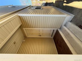 849 E 221st Street, Bronx NY 10467