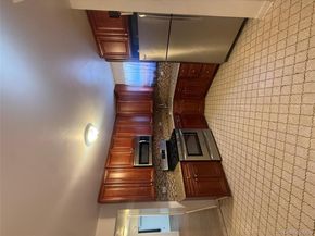 849 E 221st Street, Bronx NY 10467