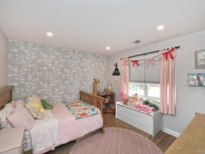 2457 New York Avenue, Melville NY 11747