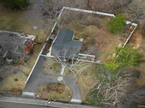 2457 New York Avenue, Melville NY 11747