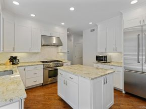 33 Walters Avenue, Cold Spring Harbor NY 11724