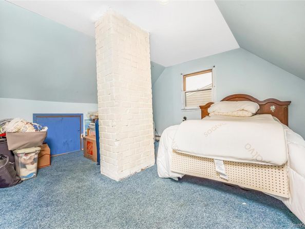 60 Tiptop Lane, Hicksville NY 11801