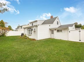 60 Tiptop Lane, Hicksville NY 11801