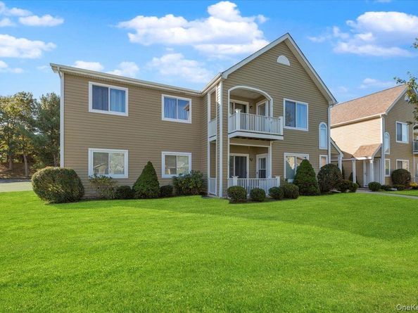 75 Eric Drive, Middle Island NY 11953