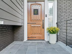 33 Scudders Lane, Glen Head NY 11545