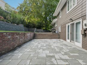 33 Scudders Lane, Glen Head NY 11545