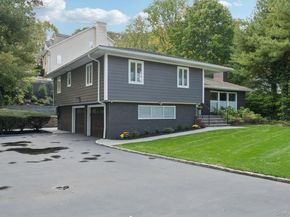 33 Scudders Lane, Glen Head NY 11545