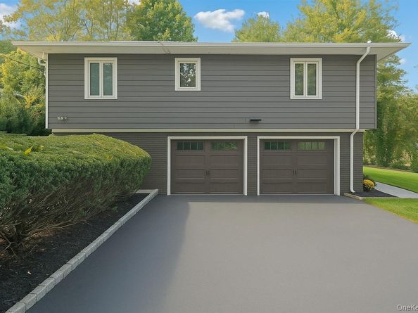 33 Scudders Lane, Glen Head NY 11545