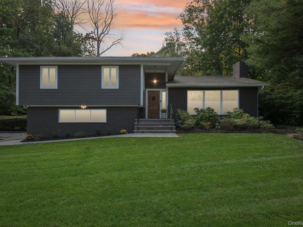 33 Scudders Lane, Glen Head NY 11545