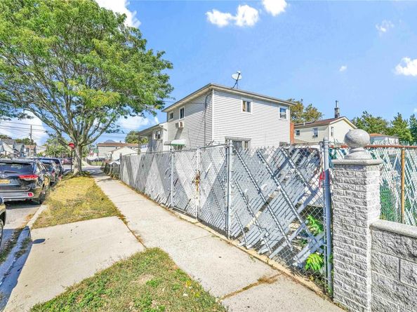 165-02 119 Avenue, Jamaica NY 11434