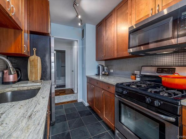430 Shore Road 8K, Long Beach NY 11561