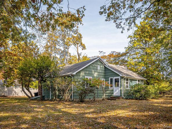 22 Roosevelt Boulevard, East Patchogue NY 11772