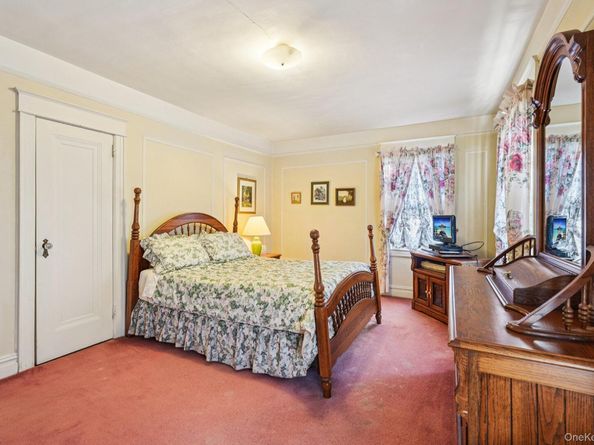 18 Chippewa Road, Yonkers NY 10710