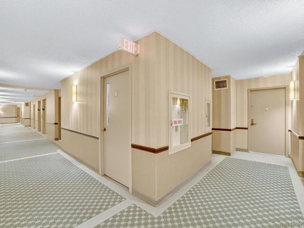 25 Rockledge Avenue 410W, White Plains NY 10601